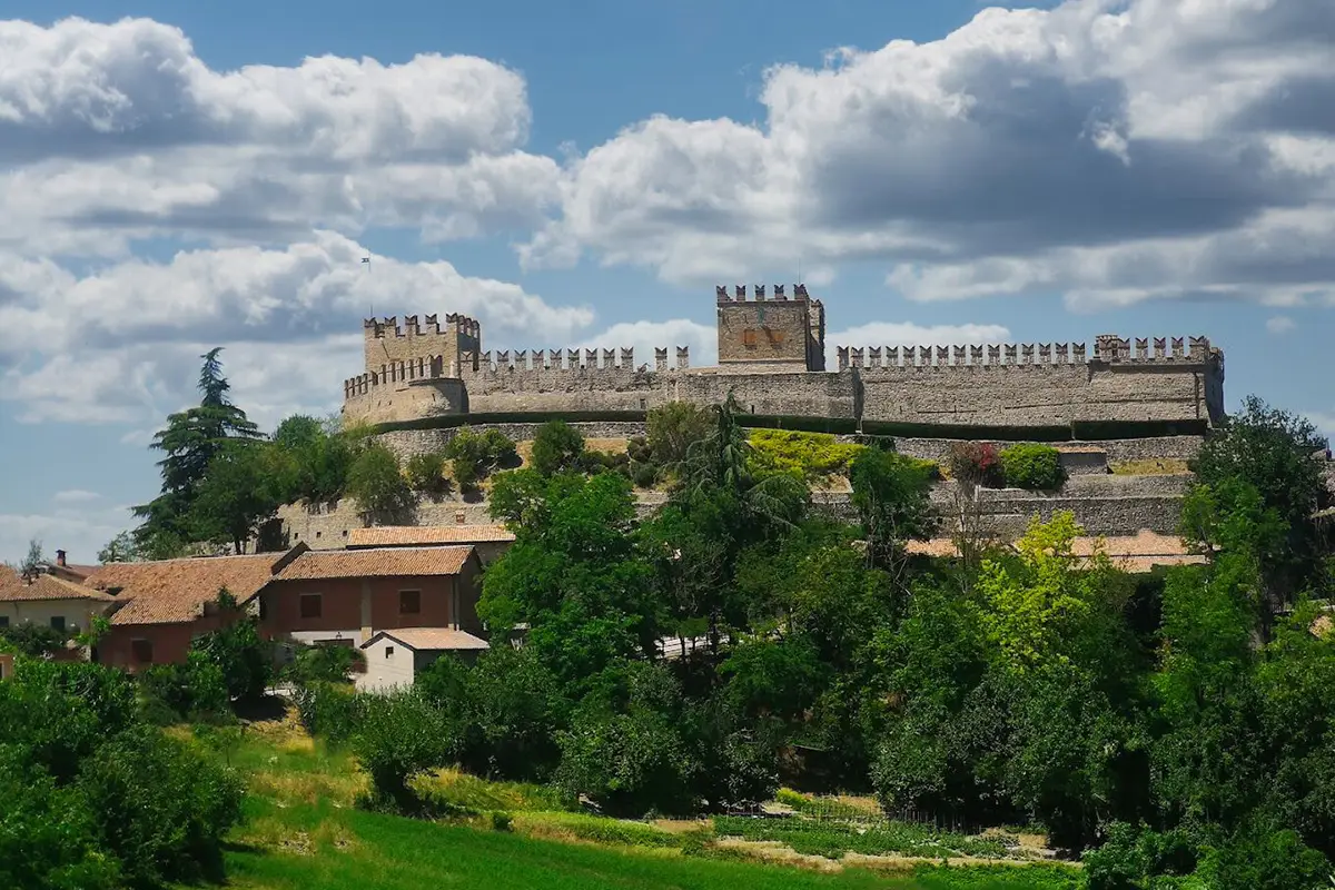 castello di montesegale