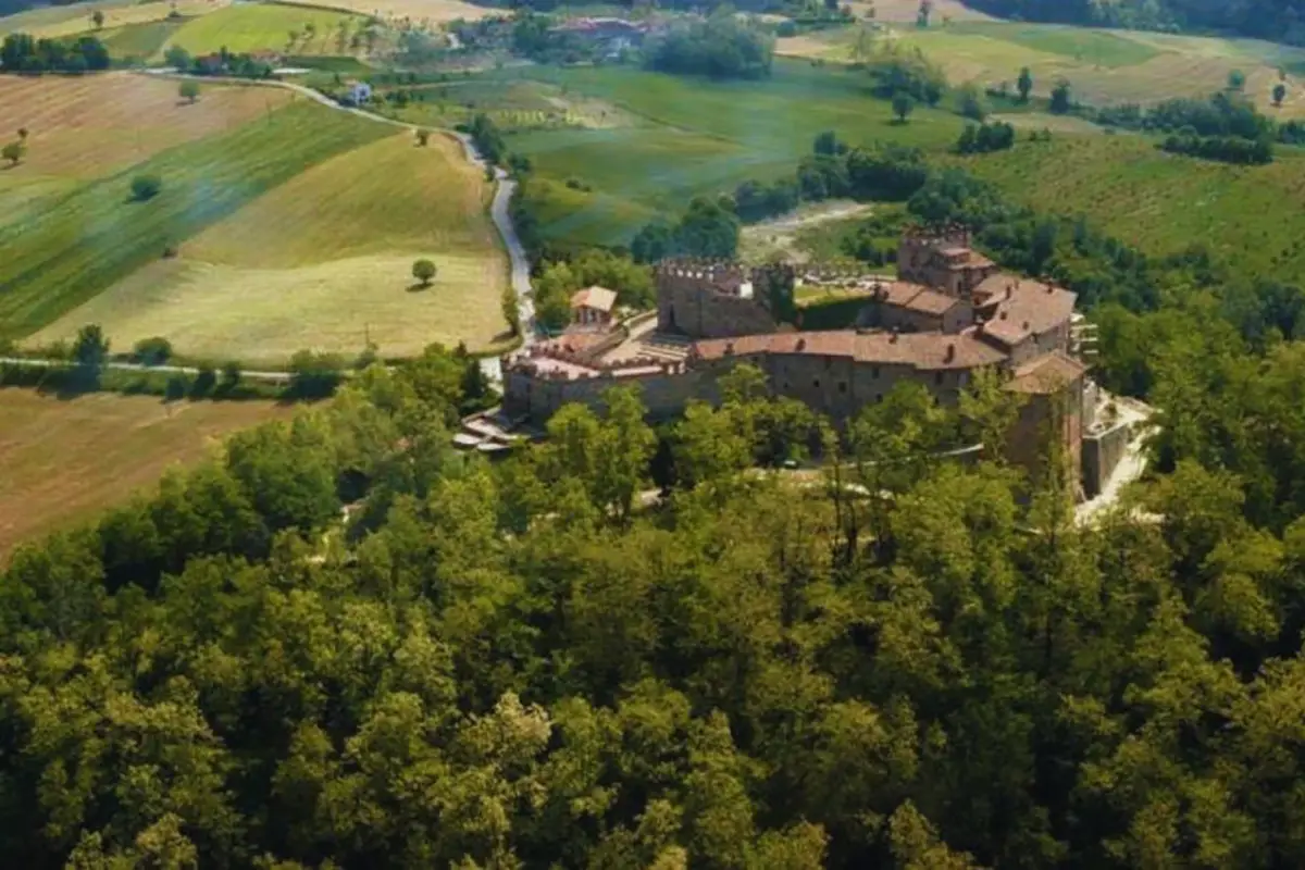 montesegale guida al borgo medievale