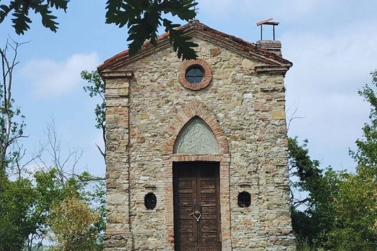 Scopri la Madonna dell'Uva a Montecalvo Versiggia