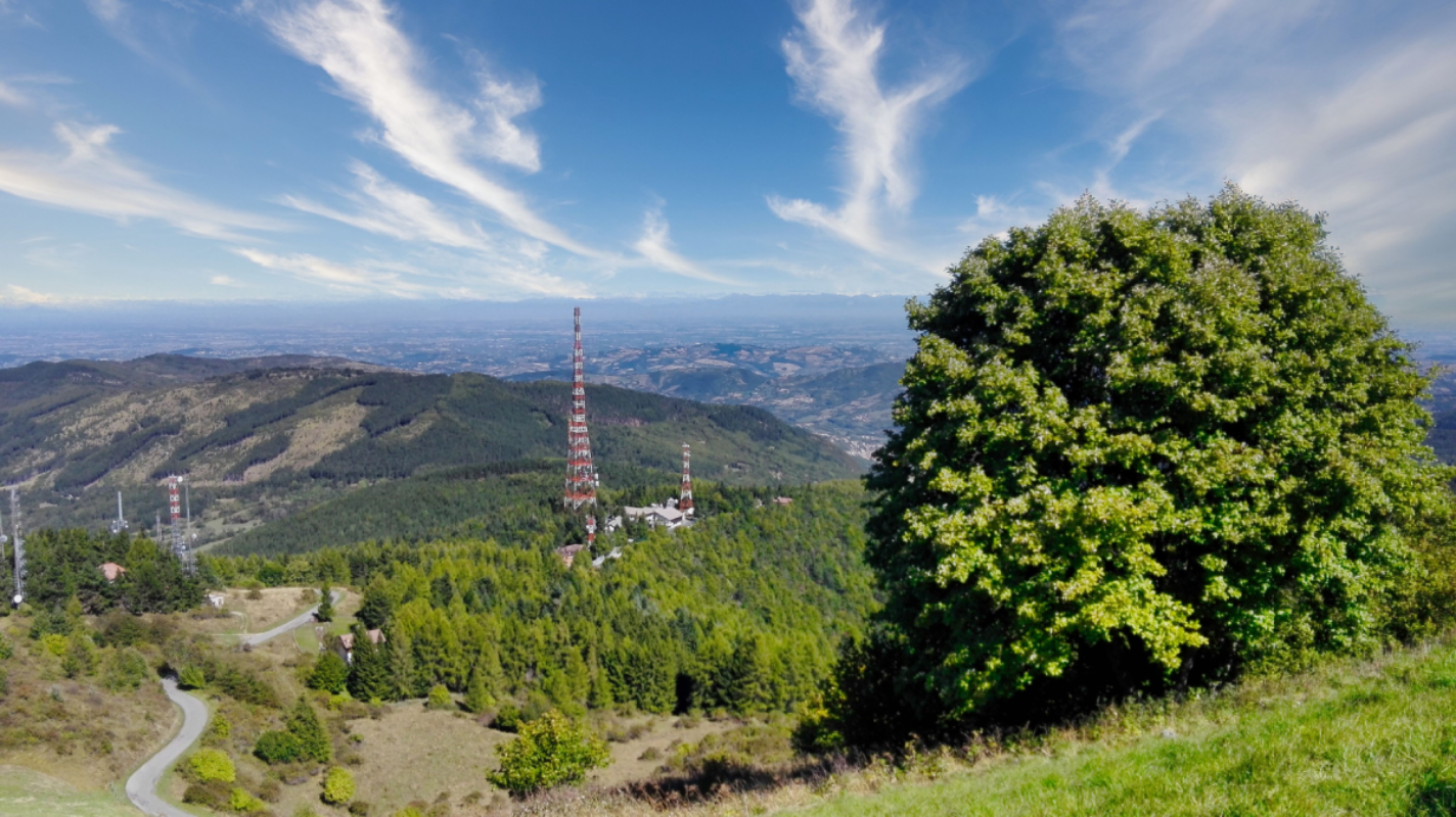 Monte Penice: bellezza panoramica e beneficio tecnologico per l’Oltrepò Pavese